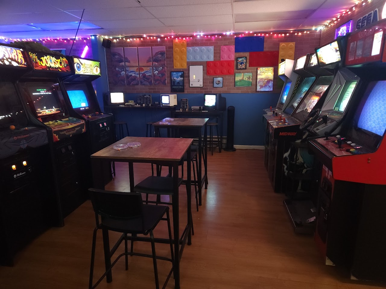 2 Player Arcade Shop