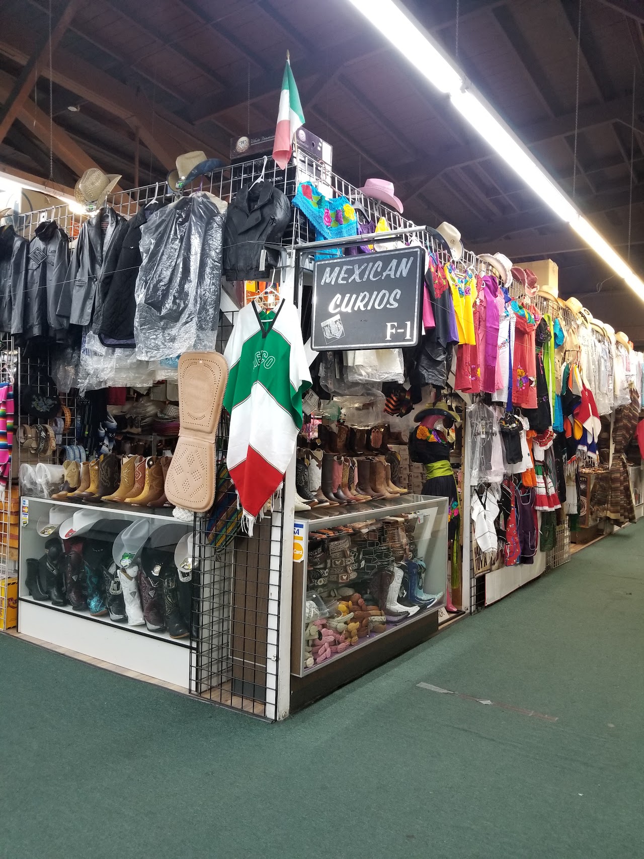 Watsonville Discount Mall