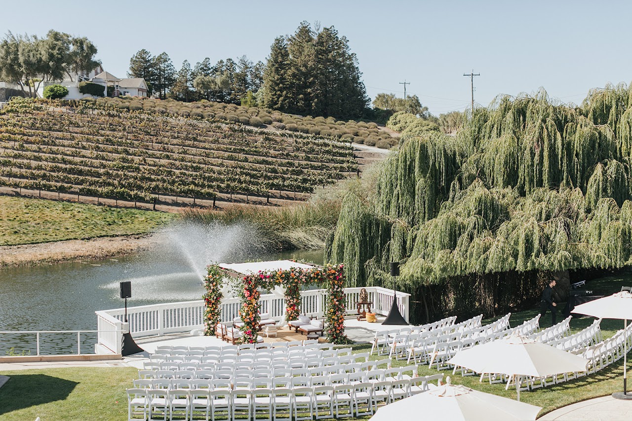 Leal Vineyards and Winery