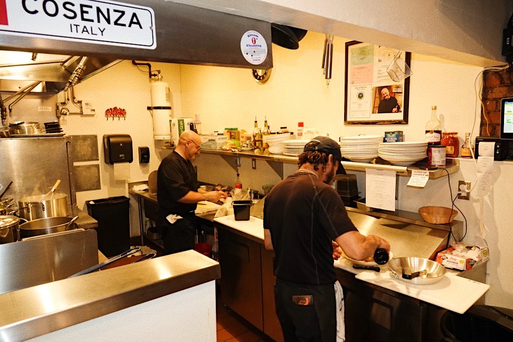 Mangia - Eat on Main